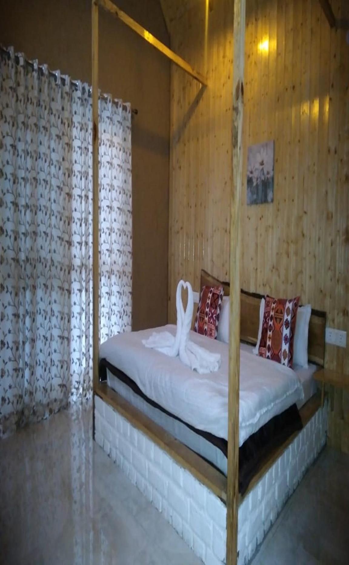 Offbeat Abodes - Tirthan Valley Banjar Екстер'єр фото