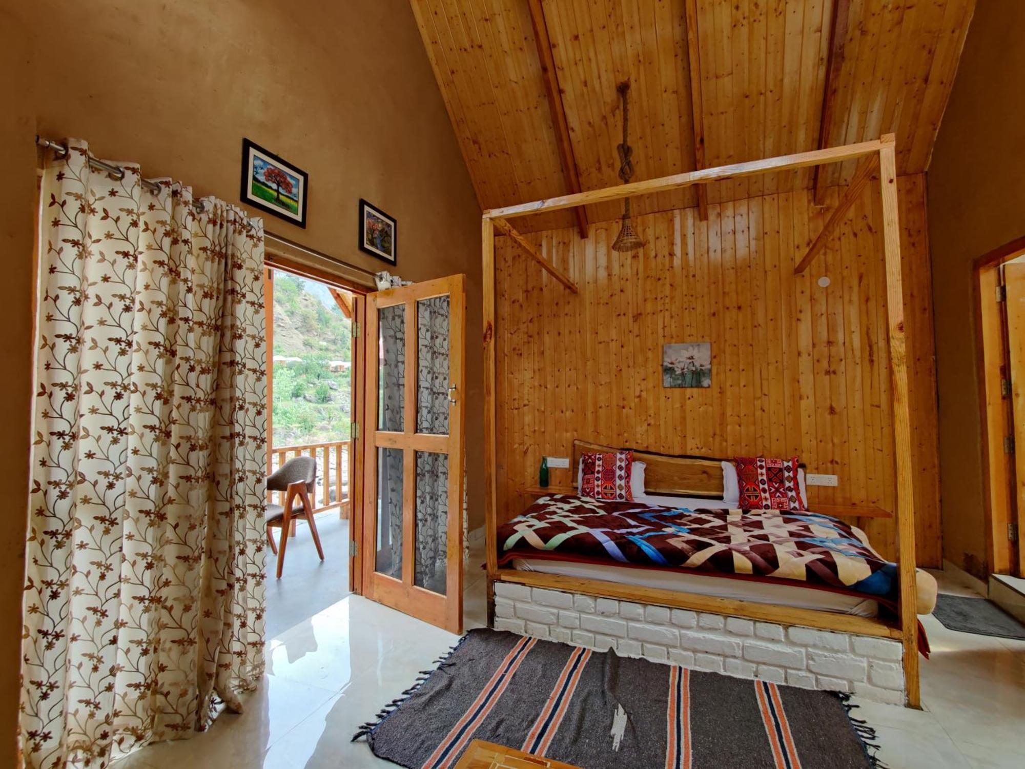 Offbeat Abodes - Tirthan Valley Banjar Екстер'єр фото