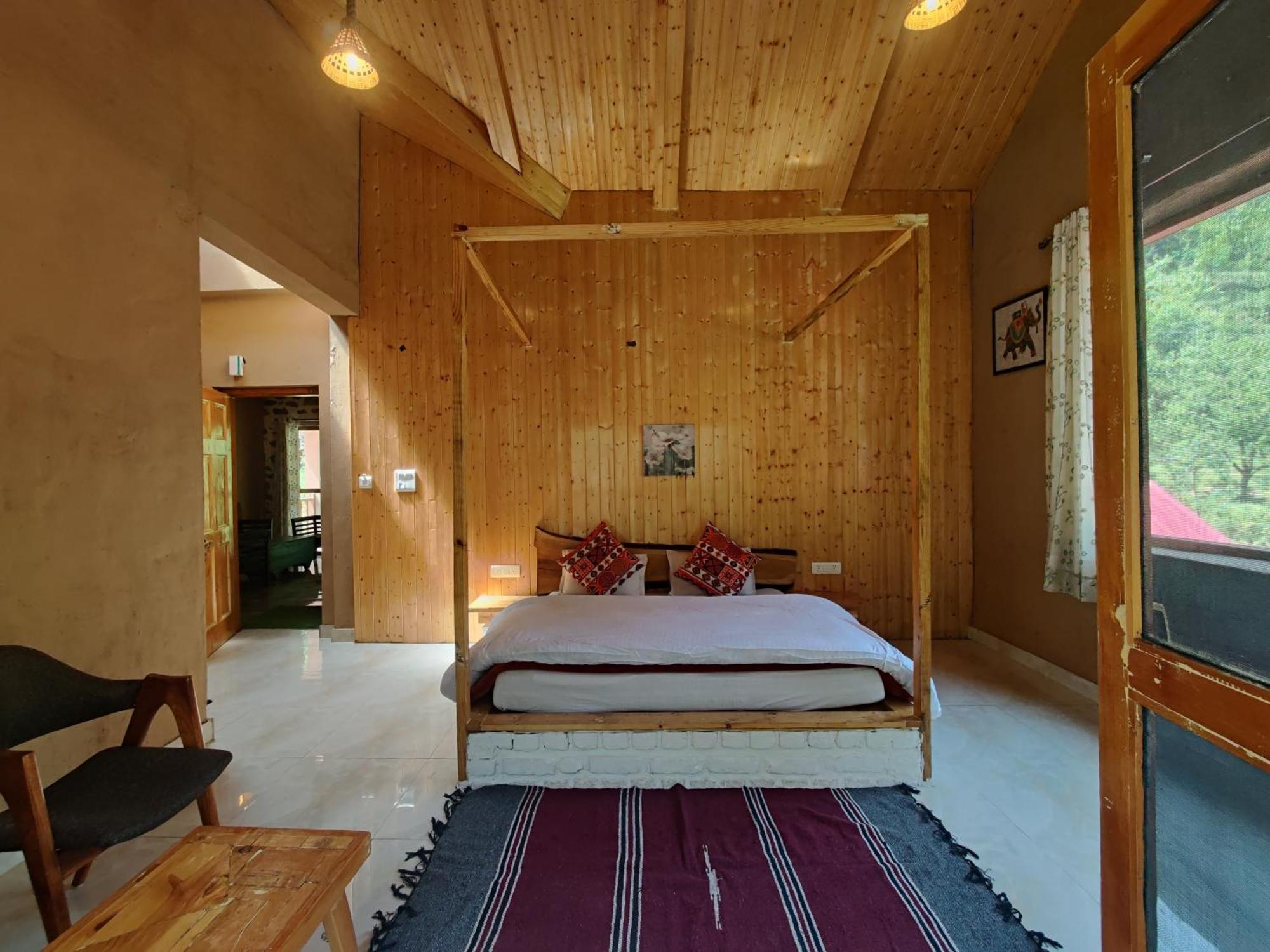 Offbeat Abodes - Tirthan Valley Banjar Екстер'єр фото
