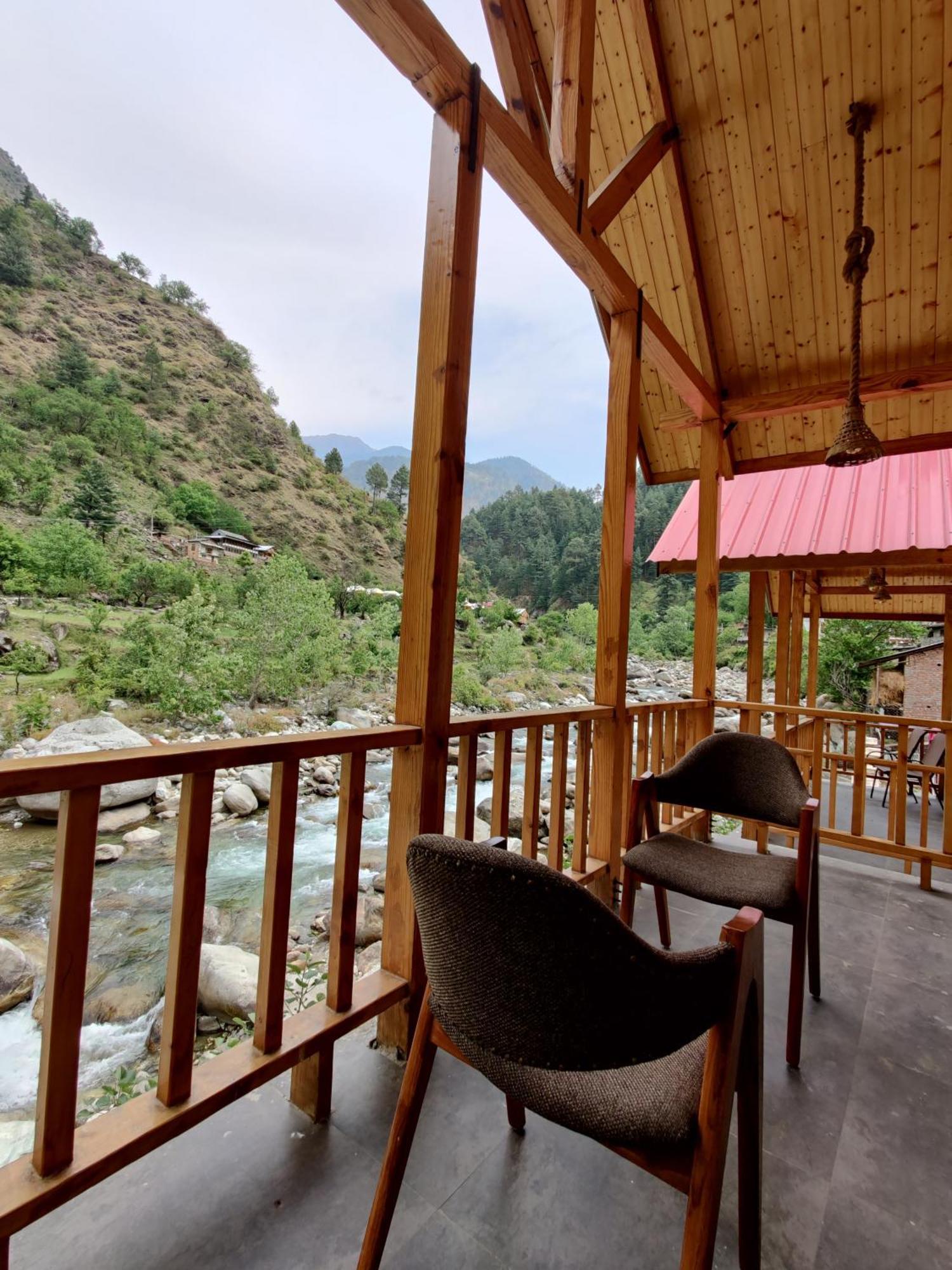 Offbeat Abodes - Tirthan Valley Banjar Екстер'єр фото