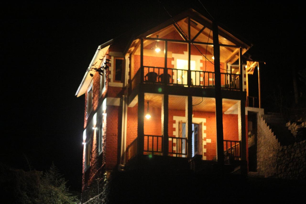 Offbeat Abodes - Tirthan Valley Banjar Екстер'єр фото