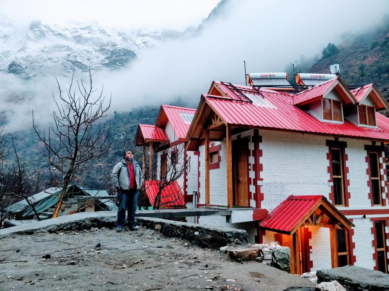 Offbeat Abodes - Tirthan Valley Banjar Екстер'єр фото