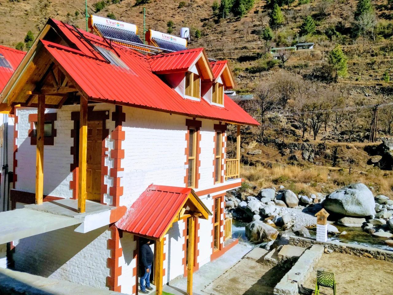 Offbeat Abodes - Tirthan Valley Banjar Екстер'єр фото
